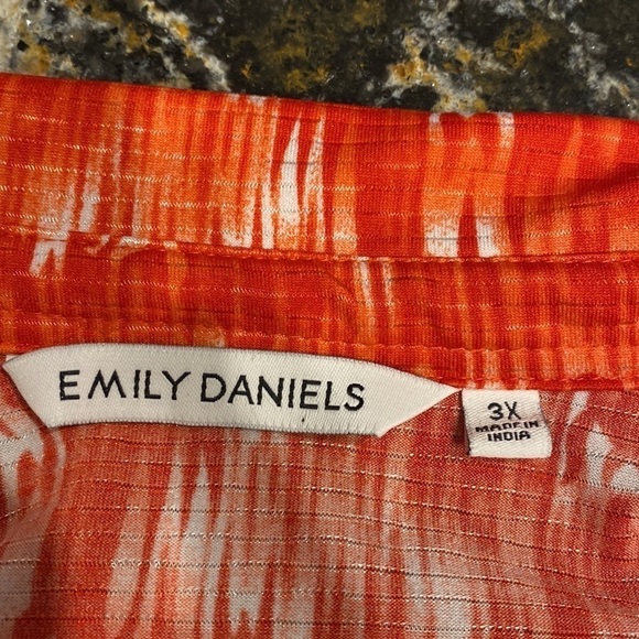 M womens Emily Daniels casual short sleeve stretch pull over plus size top 3X - Picture 4 of 5